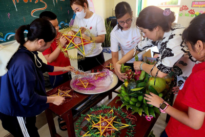 Trung thu 2025 – Sẻ chia cùng bè bạn!